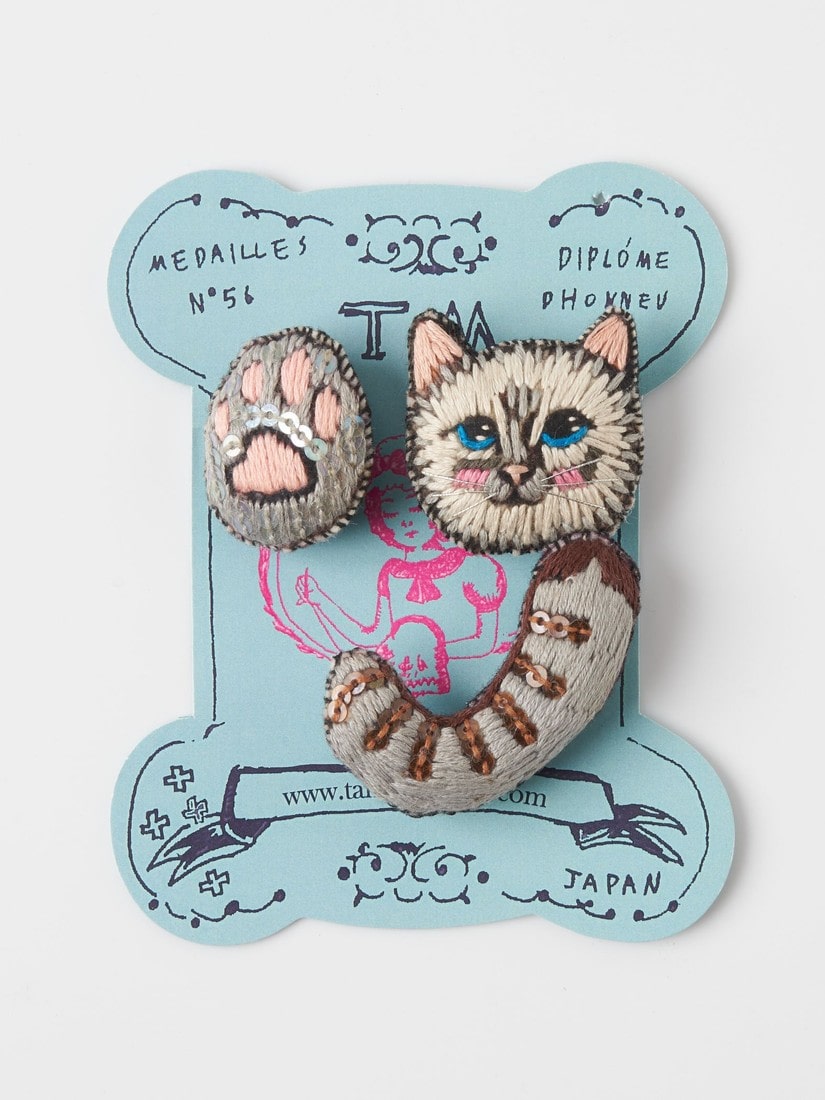 tamao 刺繍　猫 ミニブローチ