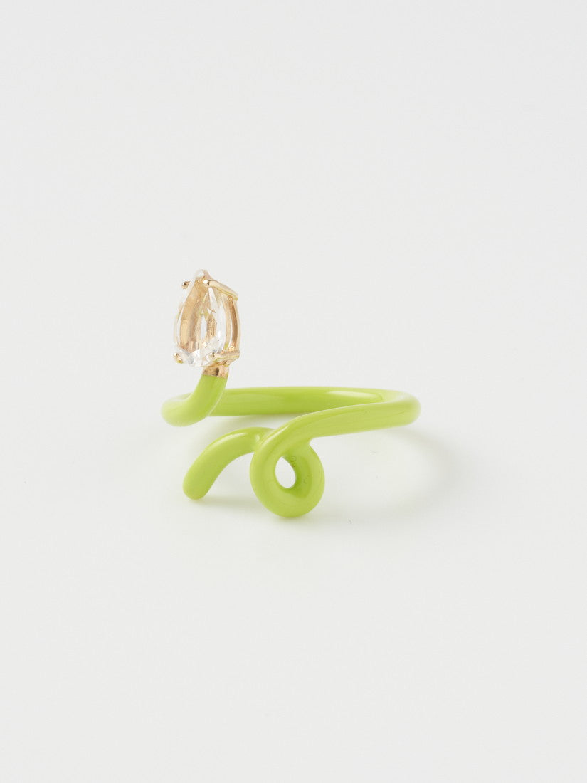 リング BABY VINE TENDRIL RING IN LIME GREEN