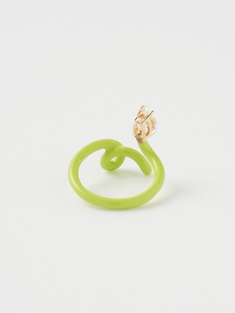 リング BABY VINE TENDRIL RING IN LIME GREEN