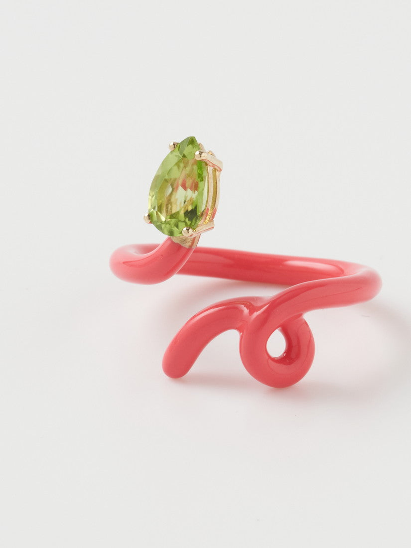 リング BABY VINE TENDRIL RING IN HOT PINK