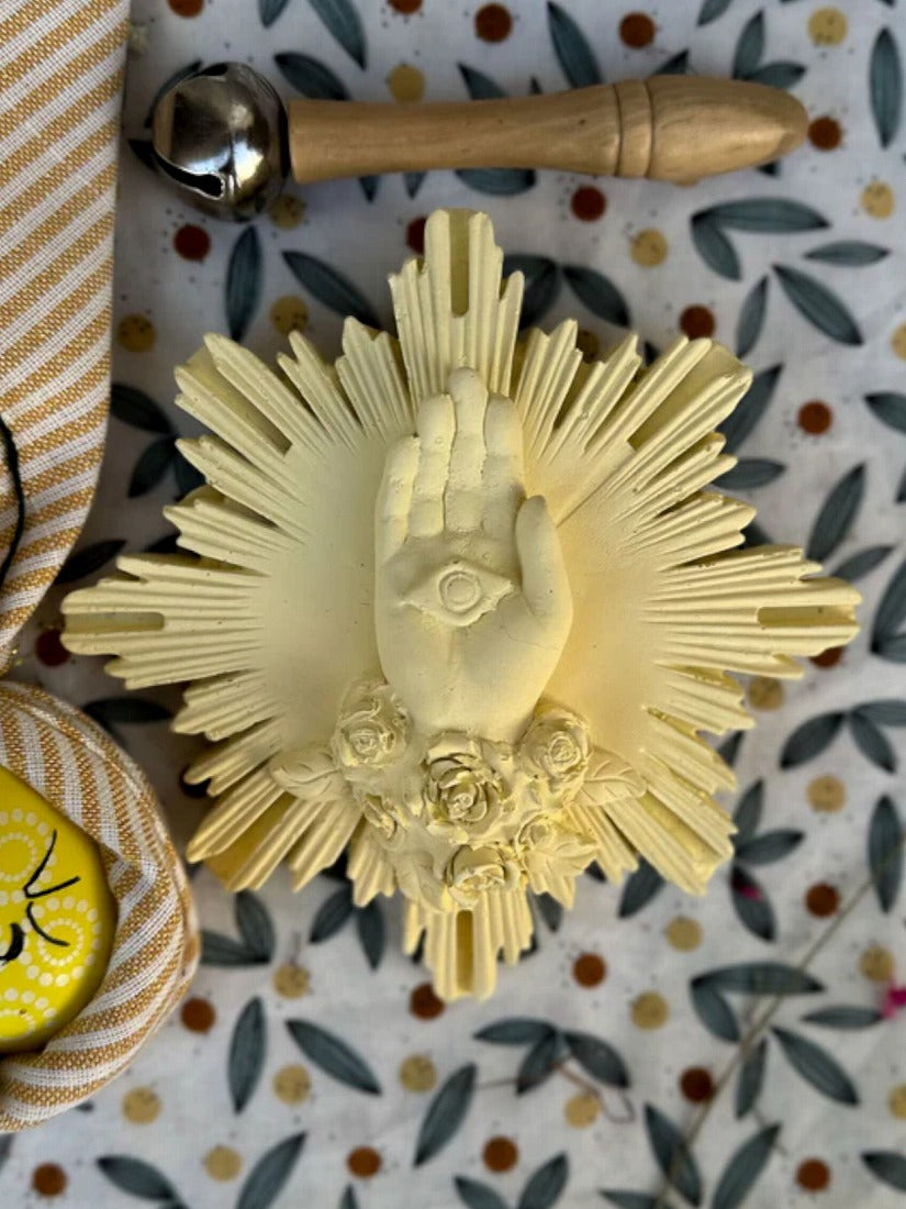 《Jai vu la Vierge》壁掛けオブジェ Ex-voto wall decoration The hand of Mary