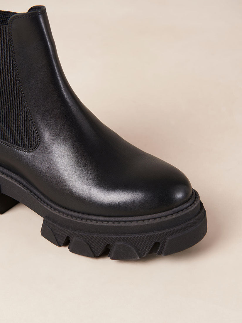 Berenice Black Leather Ankle Boots