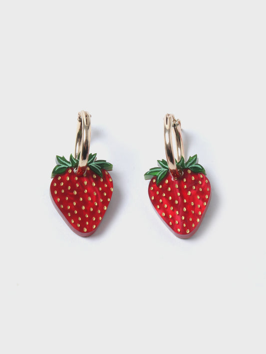 《wolf&moon》ピアス Strawberry