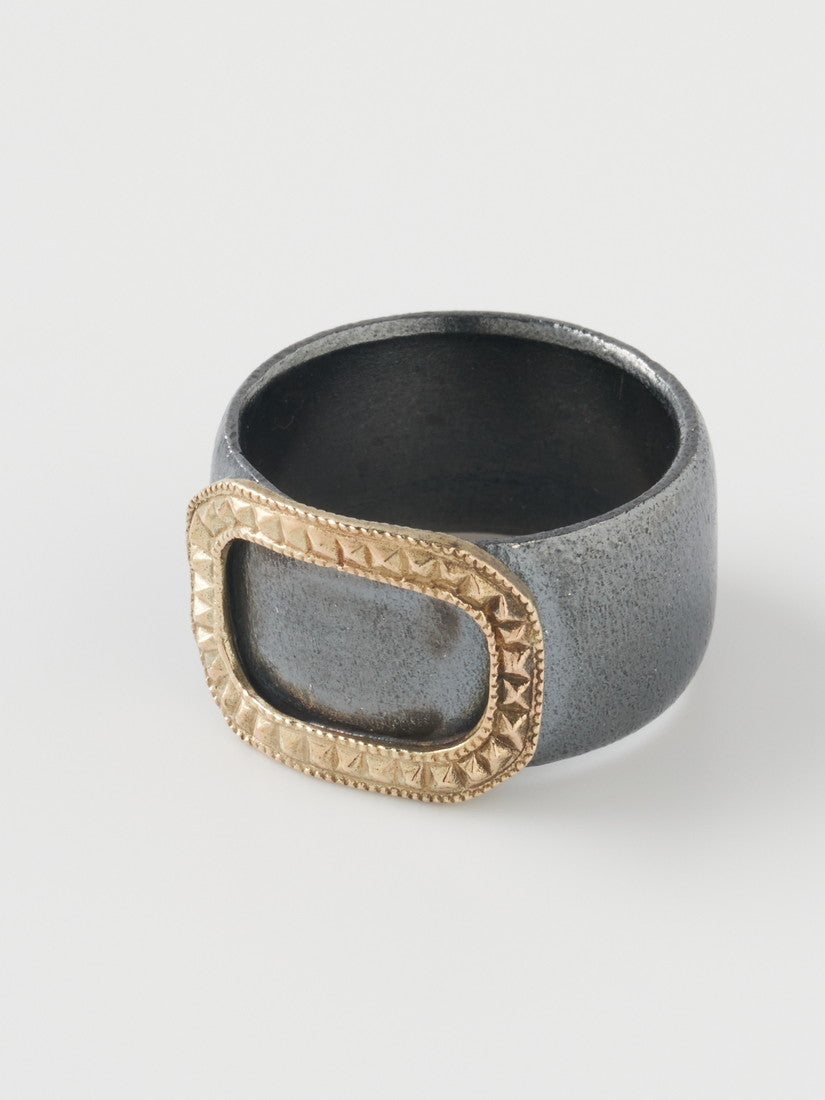 Rusty Thought - Horse ring | smartplacement.pk