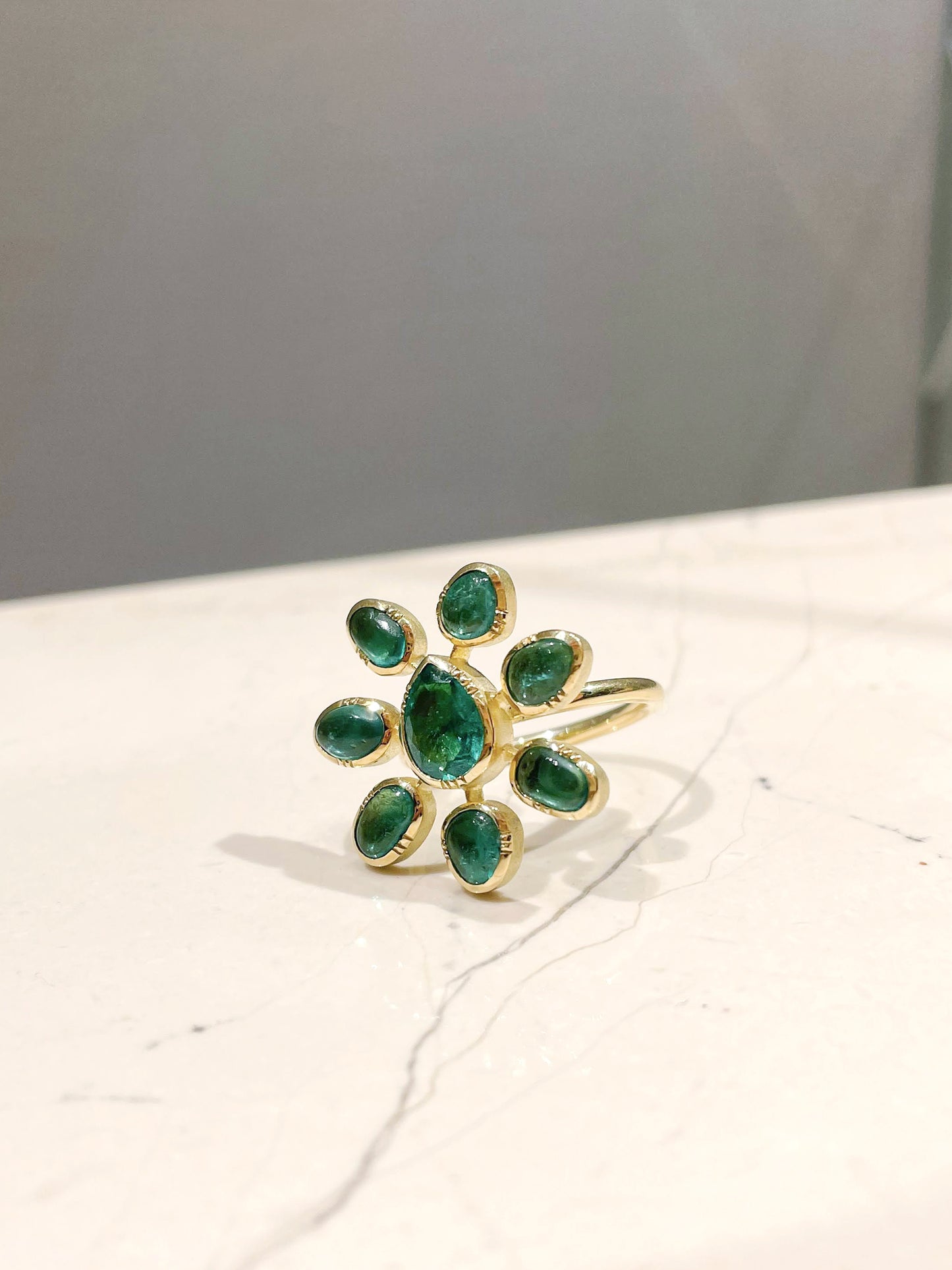 Emerald Flower リング