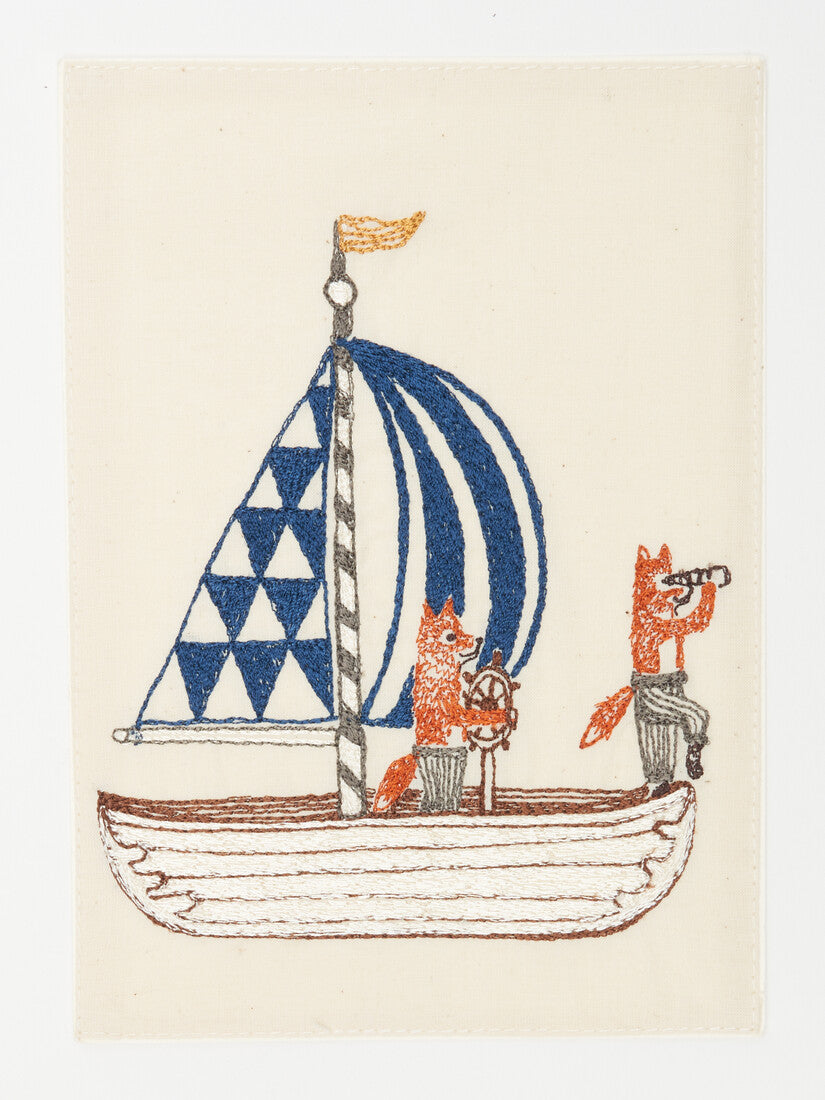 【再入荷】刺繍カード Sailing Foxes